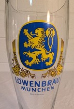 Bota de cerveja Lowenbrau Munchen vidro 1 litro 10 3/4 de altura comprar usado Bota de cerveja Lowenbrau Munchen vidro 1 litro 10 3/4 de altura comprar usado  Enviando para Brazil