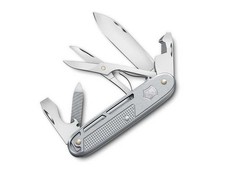 0.8226.26 couteau victorinox d'occasion  Mostuéjouls