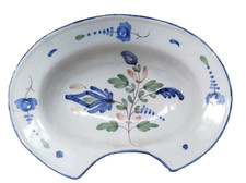 Plat barbe faience. d'occasion  Fontenay-Trésigny