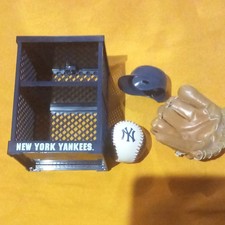 New york yankees for sale New york yankees for sale  NORTHAMPTON