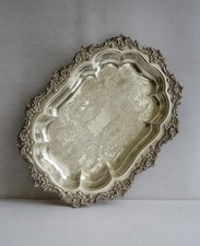Bandeja de servir ornamentada barroca placa de prata vintage pergaminho floral gravado comprar usado Bandeja de servir ornamentada barroca placa de prata vintage pergaminho floral gravado comprar usado  Enviando para Brazil