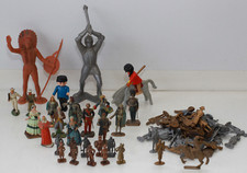 Lot personnages mokarex d'occasion  Cosne-Cours-sur-Loire