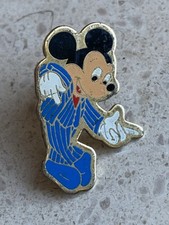 Pin mickey costume d'occasion  Expédié en Belgium