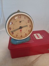 Reveil vintage rond d'occasion  Villaines-la-Juhel