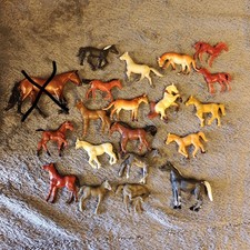 Lote de Cavalos Pequenos Stablemate de Borracha/Plástico à Esquerda É Apenas Para Tamanho, usado comprar usado Lote de Cavalos Pequenos Stablemate de Borracha/Plástico à Esquerda É Apenas Para Tamanho, usado comprar usado  Enviando para Brazil