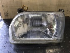 Faro anteriore sinistro usato  Italia
