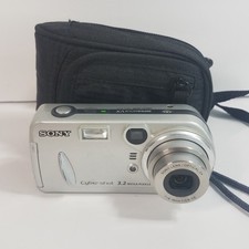Câmera Digital Sony Cyber-shot DSC-P72 3.2MP Filme Prata com Estojo Sem Cartão de Memória comprar usado  Enviando para Brazil