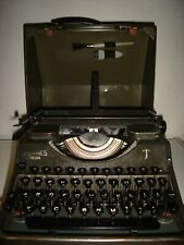 Macchina scrivere antica usato  Schiavon