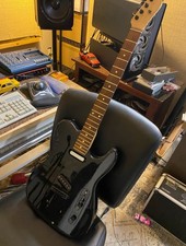 Chitarra elettrica stile usato  Spedire a Italy