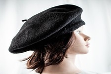 Usado, Chapéu boina preto feminino vintage lã basca francesa década de 1940 tamanho M 7 comprar usado  Enviando para Brazil
