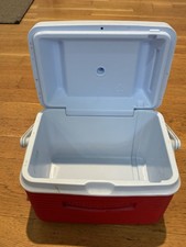 rubbermaid cooler for sale  Roseburg
