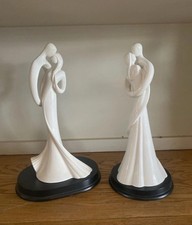 Circle love kim for sale  EPSOM