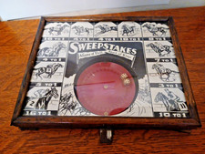 Jogo de dados mecânico giratório vermelho corrida de cavalos "Sweepstakes" vintage JRDS comprar usado  Enviando para Brazil