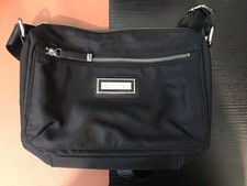 Bolsa de ombro feminina Calvin Klein preta de náilon Belfast comprar usado  Enviando para Brazil
