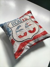 Coussin décoratif route d'occasion  Andrézieux-Bouthéon