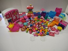 Lote enorme de figuras SHOPKINS veículos geladeira pipoca suporte cestas e muito mais comprar usado  Enviando para Brazil