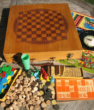 Mallette jeux société d'occasion  Neuville-aux-Bois