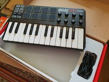 Akai mpk mini d'occasion  Montfort-sur-Meu