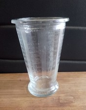Ancien verre gradué d'occasion  Maël-Carhaix