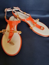 Belles chaussures neuves d'occasion  Chauny