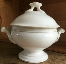 Petite soupière faïence d'occasion Petite soupière faïence d'occasion  Montendre