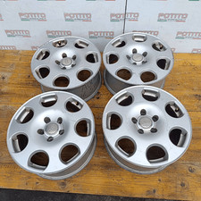 4b0601025aaz17 disco ruota usato 4b0601025aaz17 disco ruota usato  Italia