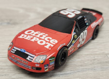 SCX Compact Slot Car Racing escala 1/43 NASCAR 2006 Ford Fusion Red Office Depot comprar usado  Enviando para Brazil