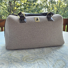 London fog carry for sale  Centralia