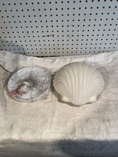Usado, Arandela de parede Clam Shell branca cetim opala luz comprar usado  Enviando para Brazil