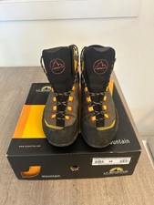 Scarpa sportiva trango usato  Sterzing