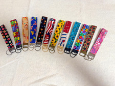 Chaveiro de tecido feito à mão pulseira ótimo desconto no frete comprar usado Chaveiro de tecido feito à mão pulseira ótimo desconto no frete comprar usado  Enviando para Brazil