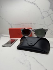 Usado, (NOVO) Ray Ban (SÉRIE ESPECIAL #8) Wayfarer London Print (Unissex) comprar usado Usado, (NOVO) Ray Ban (SÉRIE ESPECIAL #8) Wayfarer London Print (Unissex) comprar usado  Enviando para Brazil