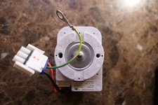 Peça original do fabricante do motor de ventilador de geladeira Panasonic FDQR002GSL comprar usado  Enviando para Brazil