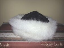Cappello pelliccia bicolore usato  Vo