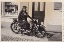 Foto frau motorrad gebraucht kaufen  Rommerskirchen