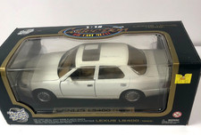 Carro branco modelo Lexus LS400 1989 fundido escala 1:18 Road Tough com caixa comprar usado Carro branco modelo Lexus LS400 1989 fundido escala 1:18 Road Tough com caixa comprar usado  Enviando para Brazil