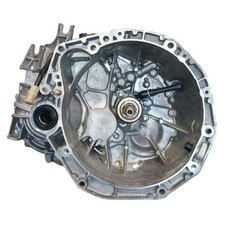 Cambio 8200370824 renault usato  Pratola Peligna