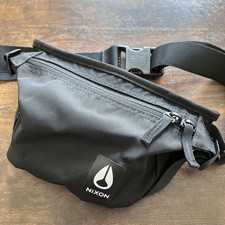 Bolsa corporal preta Nixon comprar usado  Enviando para Brazil