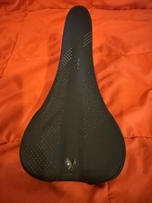 Assento selim de bicicleta WTB Volt com trilhos de titânio médio 142mm preto comprar usado  Enviando para Brazil
