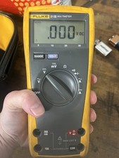 Fluke iii multimeter d'occasion  Expédié en Belgium