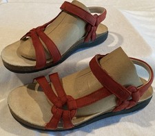 Teva women sandals for sale  Willard