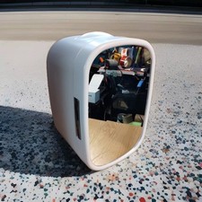 Refrigerador de cosméticos Personal Chiller vaidade 7L mini geladeira varejo US$ 90 maquiagem comprar usado  Enviando para Brazil