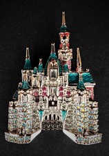 Broche château disney d'occasion  Malesherbes