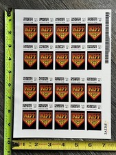 Folha de selo postal oficial KISS 20 peças logotipo do exército beijo recordações de beijo vintage comprar usado Folha de selo postal oficial KISS 20 peças logotipo do exército beijo recordações de beijo vintage comprar usado  Enviando para Brazil