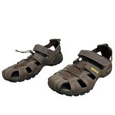 Teva forebay men for sale  Fayetteville