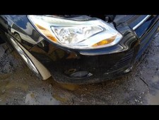 Conjunto de farol direito usado serve: 2013 Ford Focus acabamento de alumínio halogênio SE R. comprar usado  Enviando para Brazil