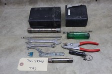 Usado, 2005 Bombardier Rally 175 200 OEM ferramentas de estoque kit bolsa de ferramentas OEM conjunto com caixa de armazenamento comprar usado  Enviando para Brazil