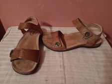 Taos pioneer tan for sale  San Antonio