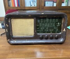 Antica radio con usato  Ginosa
