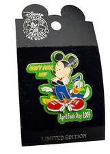 Disney pin dlr d'occasion  Expédié en Belgium